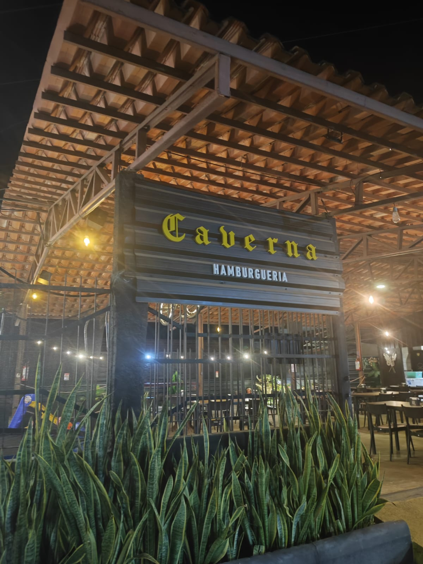 Caverna Hamburgueria